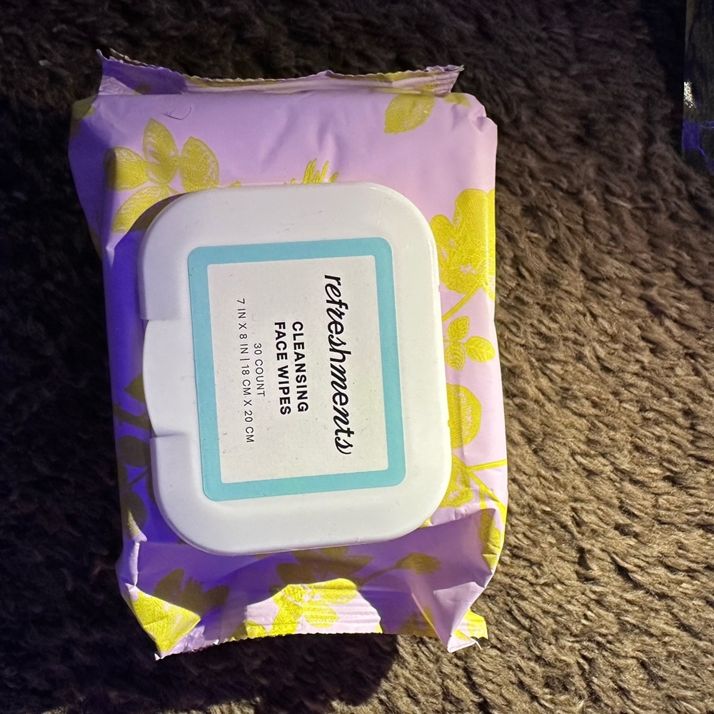 Makeup wipes